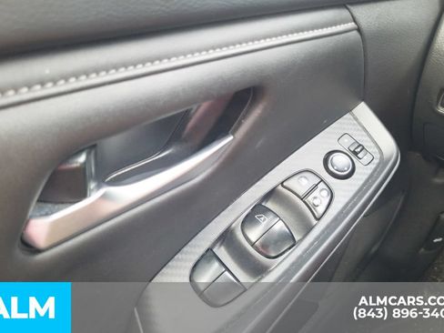 Used 2024 Nissan Sentra SV FWD image 32