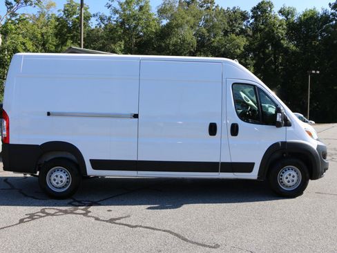Used 2025 RAM ProMaster 2500 w/ Convenience Group FWD image 6