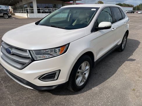 Used 2017 Ford Edge SEL w/ Equipment Group 201A image 4