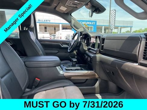 Used 2024 Chevrolet Silverado 1500 RST w/ Redline Edition AWD/4WD image 32