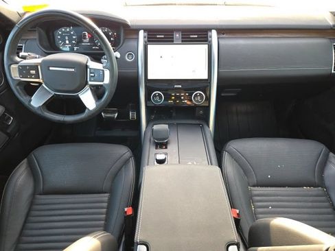 Used 2021 Land Rover Discovery S R-Dynamic AWD/4WD image 11