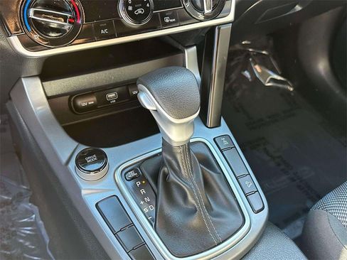 Used 2023 Kia Seltos LX image 27