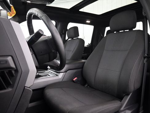 Used 2020 Ford F150 XLT w/ Equipment Group 302A Luxury image 6