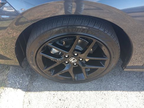 Used 2025 Honda Civic Sport image 30