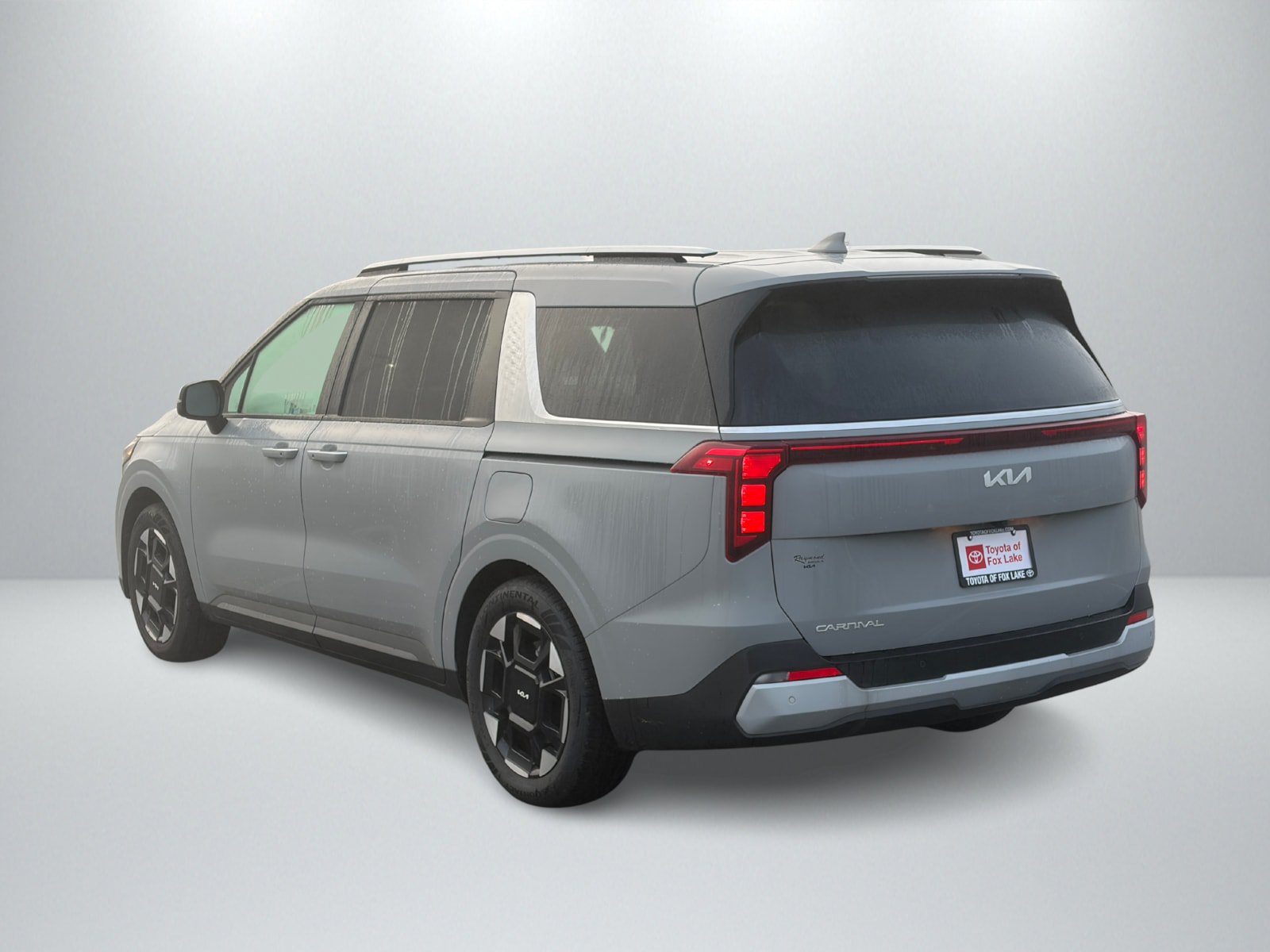 Used 2026 Kia Carnival EX FWD image 3