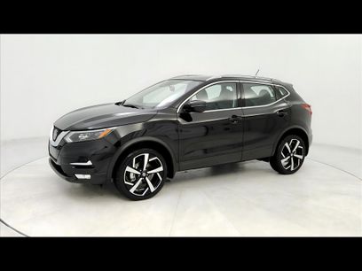 Used 2022 Nissan Rogue Sport SL w/ Premium Package