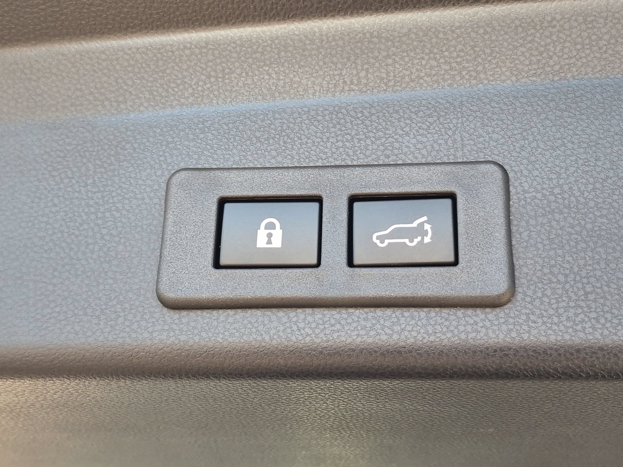 Certified 2026 Subaru Ascent Premium AWD/4WD image 24