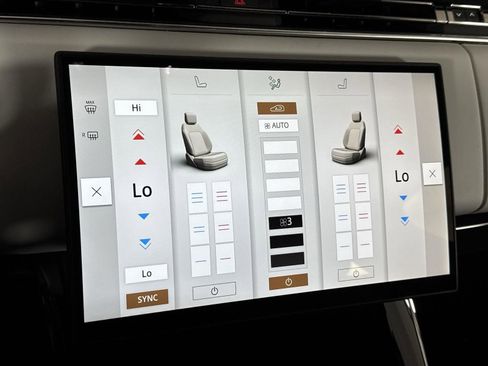 New 2025 Land Rover Range Rover Sport Dynamic SE image 16