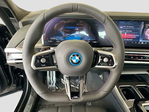 New 2026 BMW i7 M70 AWD/4WD image 10
