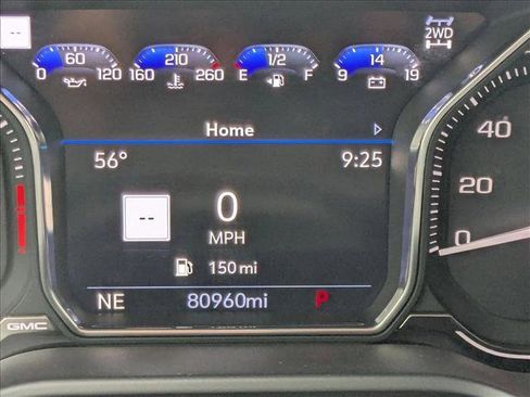 Used 2021 GMC Yukon XL Denali w/ Denali Premium Package image 10