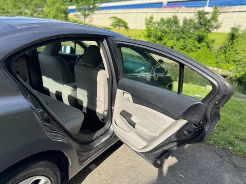 Used 2015 Honda Civic LX image 14