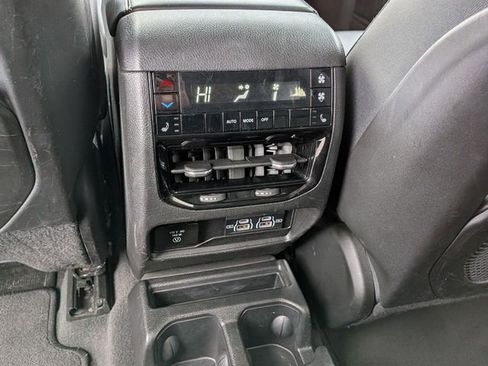 Certified 2023 Jeep Grand Cherokee L Limited image 26