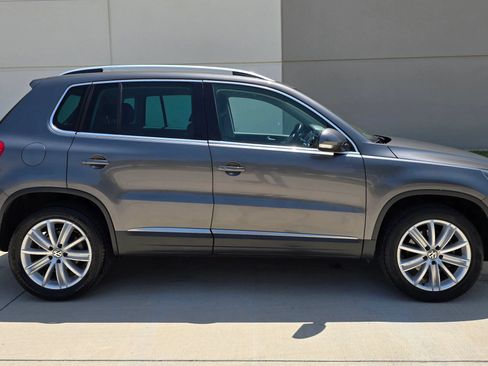 Used 2014 Volkswagen Tiguan SEL FWD image 8