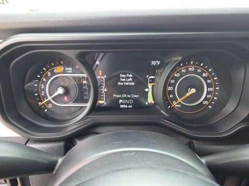 Used 2024 Jeep Wrangler Sport S image 17