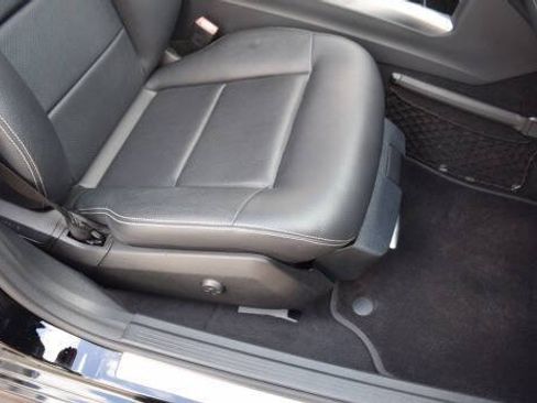 Used 2014 Mercedes-Benz E 250 BlueTEC Sedan image 50