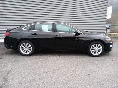 Used 2024 Chevrolet Malibu LT image 2