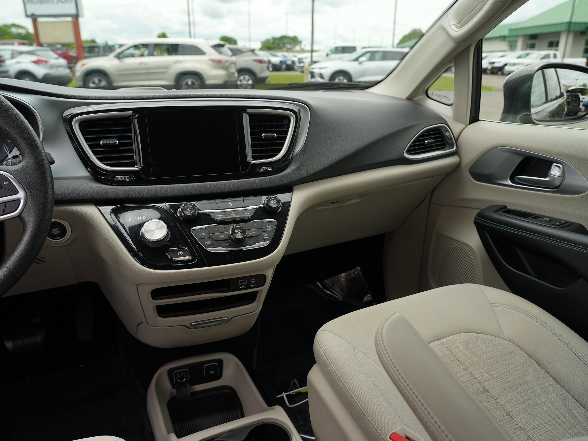 Used 2017 Chrysler Pacifica Touring Plus FWD image 21