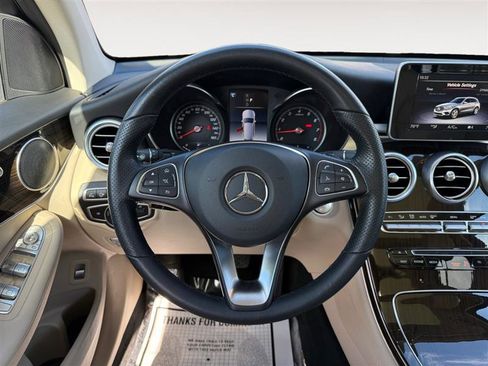Used 2019 Mercedes-Benz GLC 300 4MATIC image 13