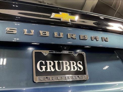 Used 2025 Chevrolet Suburban Premier image 42