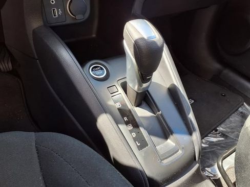 Used 2025 Nissan Kicks Play S FWD image 8