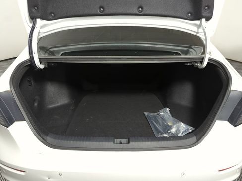 Certified 2024 Honda Accord EX-L image 19