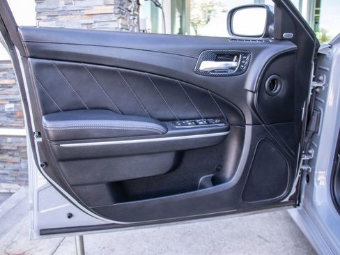 Used 2022 Dodge Charger Scat Pack image 9