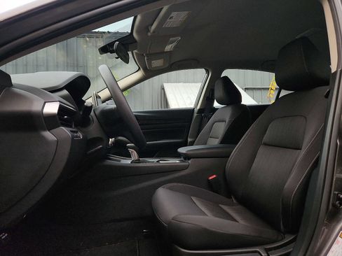 Certified 2025 Nissan Altima 2.5 S image 13