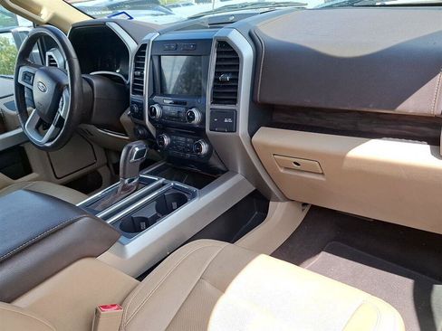 Used 2018 Ford F150 Lariat w/ Equipment Group 502A Luxury AWD/4WD image 11