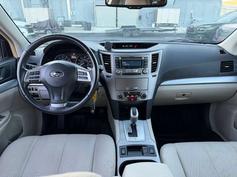 Used 2012 Subaru Outback 2.5i Premium AWD/4WD image 9