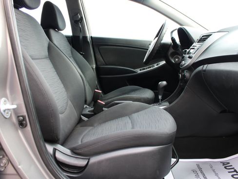 Used 2017 Hyundai Accent SE image 43