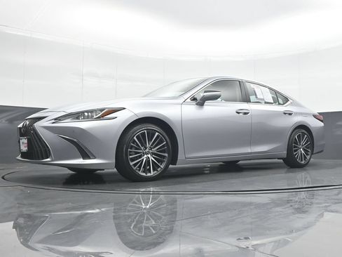 Used 2023 Lexus ES 350 w/ Premium Package FWD image 27