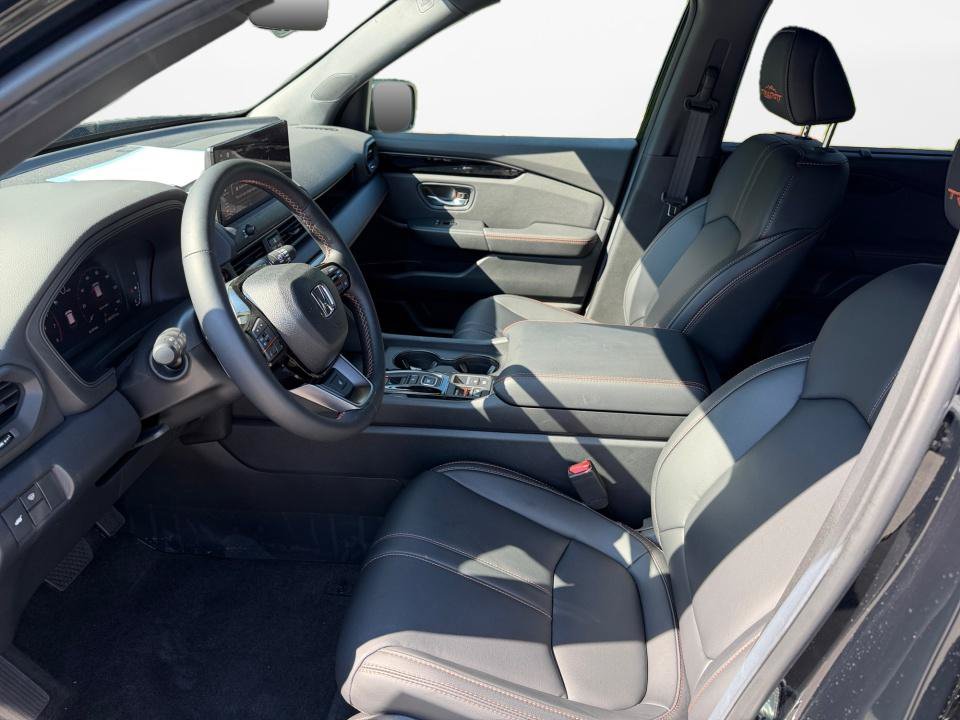Certified 2026 Honda Pilot TrailSport image 11