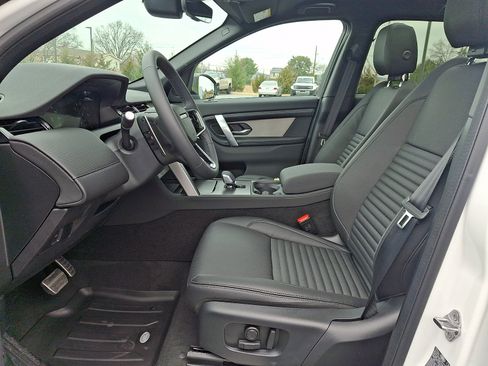 New 2026 Land Rover Discovery Sport Landmark image 11