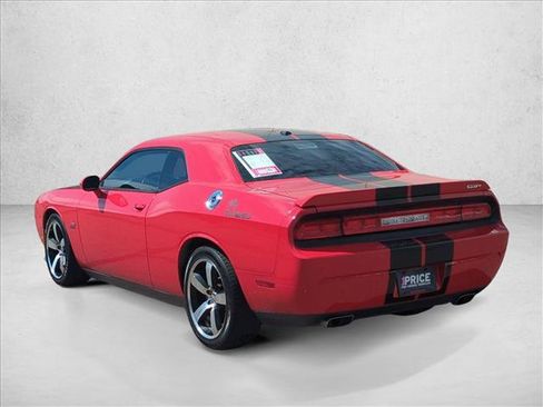 Used 2014 Dodge Challenger SRT8 w/ Harman/Kardon Audio Group RWD image 8