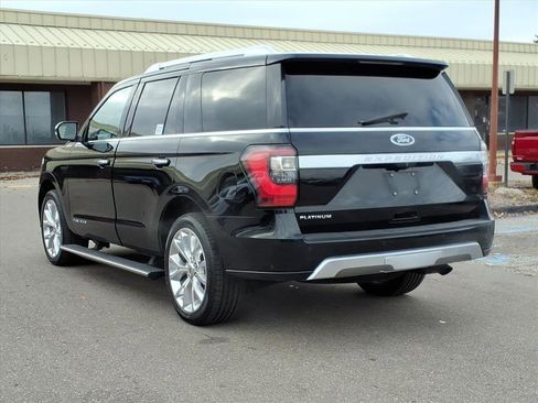 Certified 2018 Ford Expedition Platinum image 3