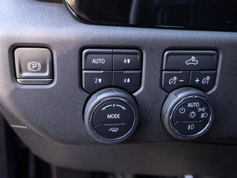 Used 2023 Chevrolet Silverado 1500 RST w/ Z71 Off-Road Package image 15