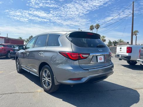 Used 2019 INFINITI QX60 Luxe w/ Essential Package FWD image 5