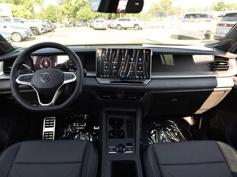New 2026 Volkswagen Tiguan SE R-Line AWD/4WD image 7
