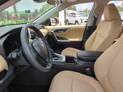 Certified 2025 Toyota RAV4 XLE w/ Convenience Package AWD/4WD image 16