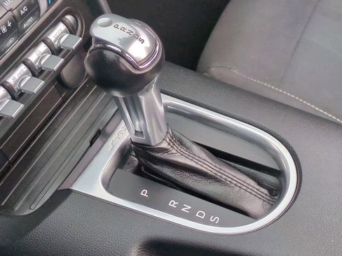 Used 2018 Ford Mustang Convertible w/ Equipment Group 101A image 31