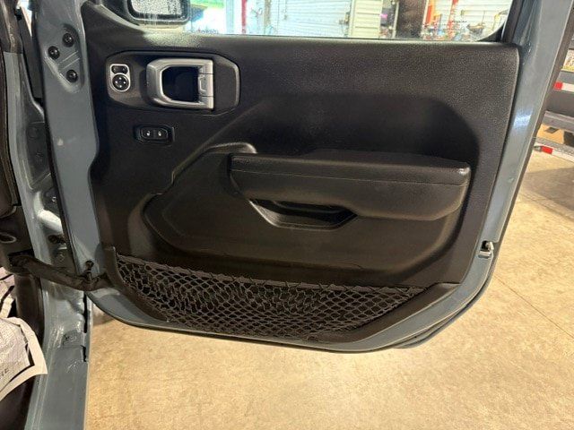 Used 2025 Jeep Wrangler Unlimited Sport w/ Convenience Group AWD/4WD image 14