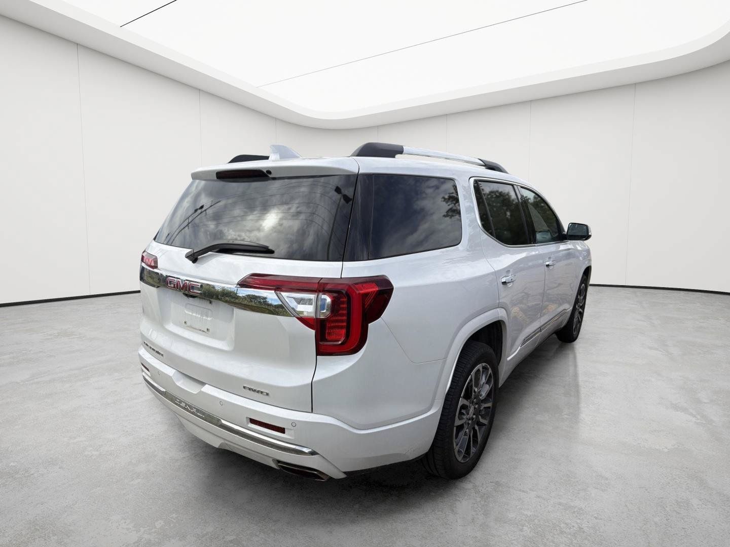 Used 2020 GMC Acadia Denali w/ Denali Ultimate Package AWD/4WD image 6