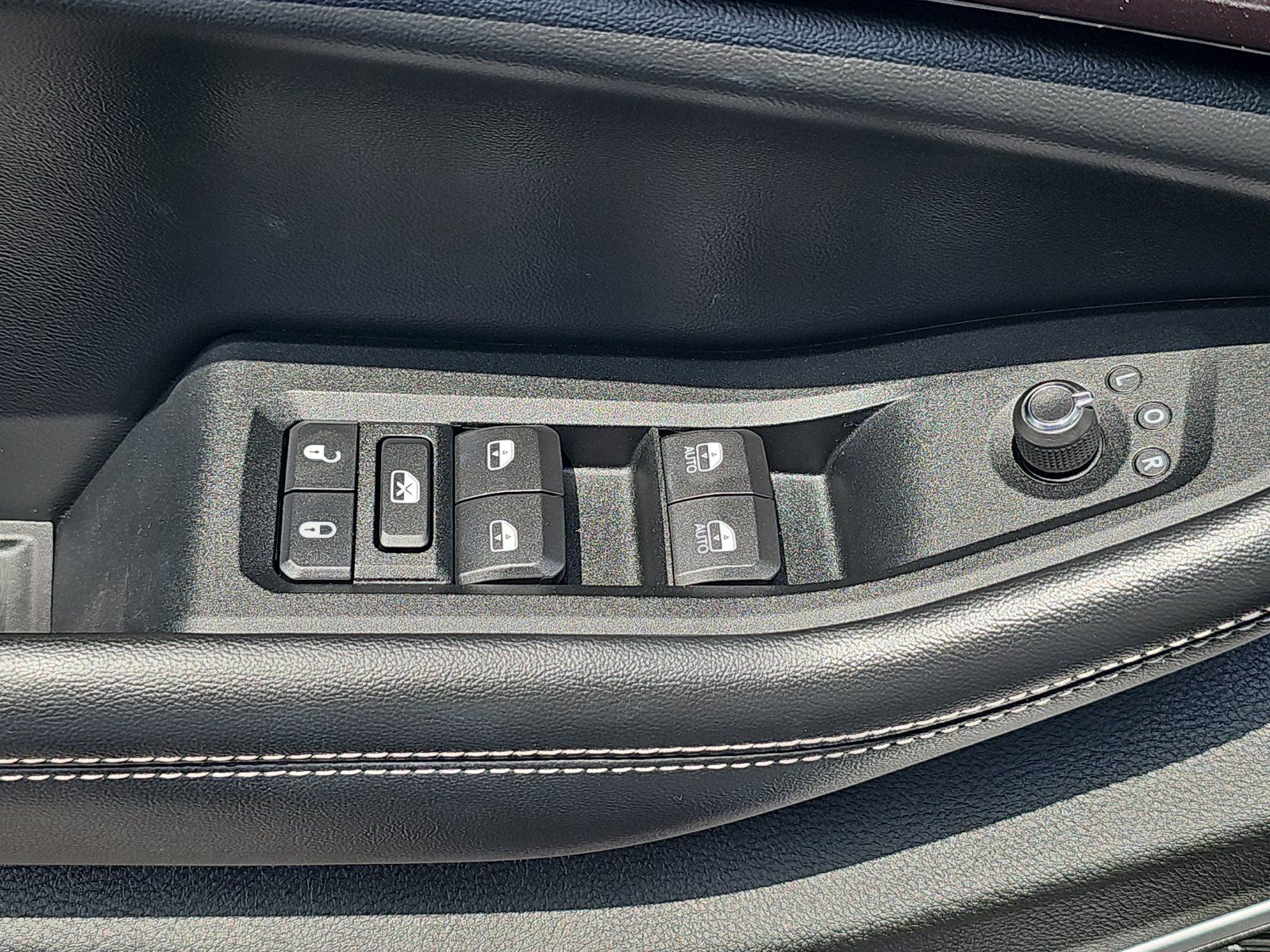 Used 2022 Jeep Grand Cherokee Altitude AWD/4WD image 28