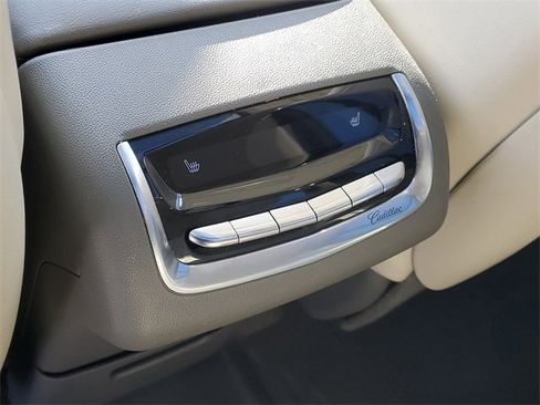 Certified 2024 Cadillac XT6 Premium Luxury w/ LPO, Floor Liner Package image 32