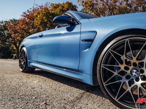Used 2018 BMW M4 Convertible w/ Competition Package image 30