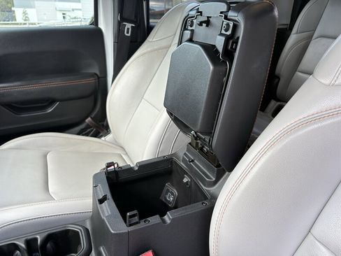 Used 2022 Jeep Gladiator Mojave w/ Trailer Tow Package AWD/4WD image 16