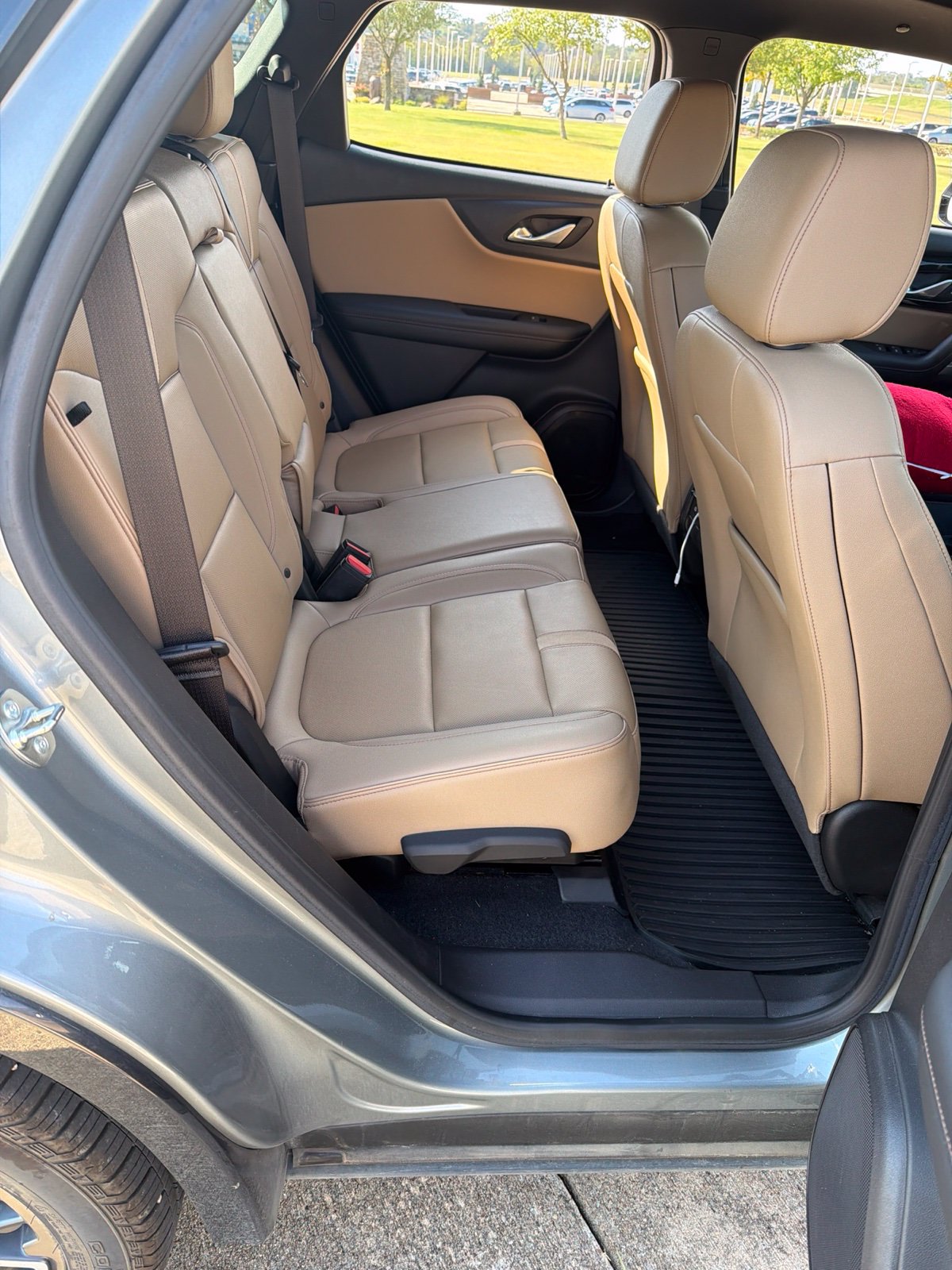 Used 2024 Chevrolet Blazer Premier w/ Driver Confidence II Package FWD image 3