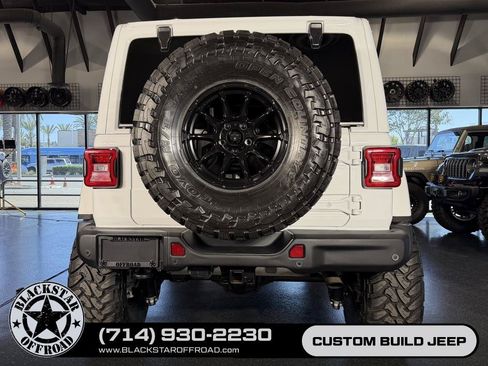 Used 2024 Jeep Wrangler Unlimited Rubicon 4xe AWD/4WD image 18