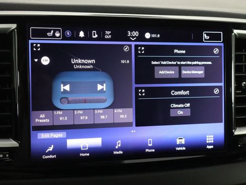 Used 2023 Chrysler Pacifica Touring-L FWD image 32