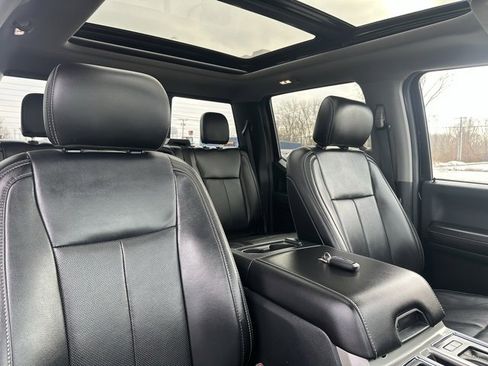 Used 2020 Ford F150 Lariat w/ Equipment Group 502A Luxury image 8